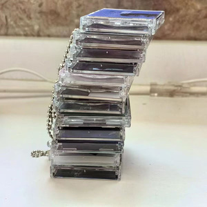 Nhà Máy Giá tùy chỉnh Acrylic <span class=keywords><strong>CD</strong></span> trường hợp Keychain có thể mở ra thần tượng Acrylic Mini <span class=keywords><strong>CD</strong></span> Keychain NFC <span class=keywords><strong>CD</strong></span> Keychain - Product Image 2