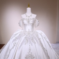 Gaun Pengantin Satin 3778 Sweetheart, Gaun Pernikahan Mewah Ukuran Besar, Model Ball Gown Chapel Train Panjang Menyentuh Lantai, Hiasan Bunga dan Manik-Manik untuk Ibu Pengantin