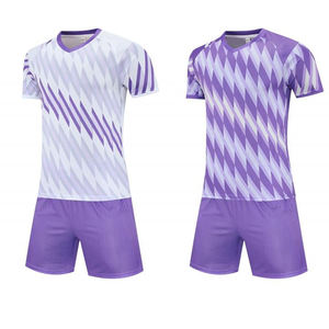 طقم زي كرة قدم احترافي عالي الجودة بالجملة، قميص تدريب رياضي مريح، زي فريق كرة القدم - Product Image 1