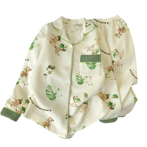 Femmes automne hiver Air doux pyjamas respirant à manches longues épais chaud intercalaire maison vêtements pour dames d'âge moyen - Product Image 5