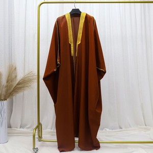 CCY Nuevo Bisht Rosa con Bordado Dorado Islámico, Kurta Árabe para <span class=keywords><strong>Mujer</strong></span>, Thobe, Abaya, Caftán, Jubbah Musulmana, Uniforme para Ceremonia de Graduación - Product Image 4
