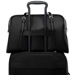 चमड़े की यात्रा डफ़ल कस्टम लोगो धातु टैग लक्जरी महिला कम्यूट स्पोर्ट्स बैग आस्तीन क्लासी चमड़े का टोट बैग - Product Image 5