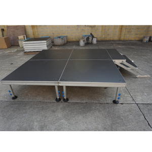 Sistema de Escenario Portátil Ajustable de Aluminio con Fácil Montaje y Desmontaje y Superficie Antideslizante para Eventos de Festivales de Música - Product Image 4