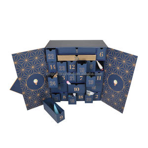 Coffret cadeau avec logo personnalisé calendrier de l'avent 12/24 jours pour Noël - Product Image 1