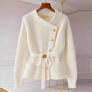 <span class=keywords><strong>Pull</strong></span> en maille abricot à col irrégulier de style coréen pour femme, nouveau cardigan de luxe léger pour le quotidien, personnalisation OEM/ODM - Product Image 2
