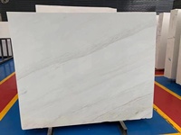 Marbre blanc naturel de Grèce, poli, grandes dalles, carreaux muraux et de sol, comptoirs de salon, arrière-plans, Marmol