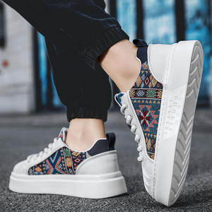 Chaussures de sport décontractées pour hommes, style marche, de luxe, blanches, à lacets, pour le jogging, vente en gros d'usine - Product Image 4