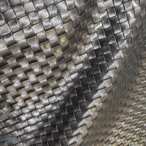 Material de zapatos de cuero tejido de vaca genuino trenzado hecho a mano para hombres - Product Image 2