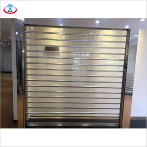 Rõ Ràng Rolling Shutter Cửa Với Động Cơ 100Mm Chiều Rộng Của PC Slat 3000mmW * 2200mmH Polycarbonate Con Lăn Cửa - Product Image 5