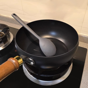 Sartén Profunda de Acero al Carbono de 24-26 cm, Pre-Sazonada, Sin Recubrimiento Químico, Directo de Fábrica, para Restaurantes, Hoteles y Uso Doméstico - Product Image 1
