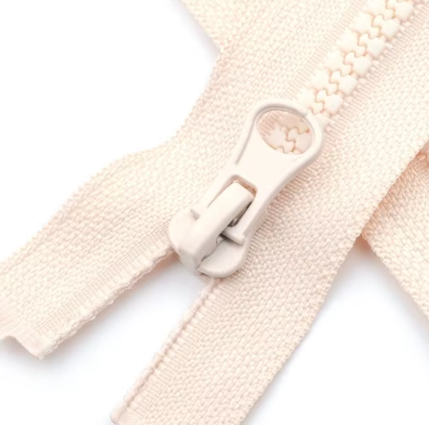gris rosé pâle