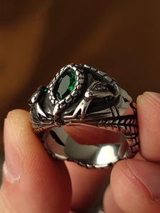 <span class=keywords><strong>Anello</strong></span> a <span class=keywords><strong>Serpente</strong></span> Gotico Vintage per Uomini - Stile Punk, Cristallo Verde, Gioiello Retro in Argento, Taglie Grandi Disponibili - Product Image 3