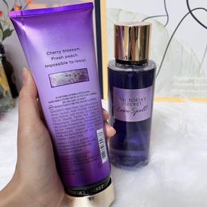 Spray Corporal Floral Dulce Secreto <span class=keywords><strong>de</strong></span> 250 ml, <span class=keywords><strong>Perfume</strong></span> Original <span class=keywords><strong>de</strong></span> la Marca <span class=keywords><strong>Victoria</strong></span>'s <span class=keywords><strong>Secret</strong></span>, Bruma Corporal y Loción Corporal para Mujer - Product Image 5