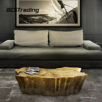 Table basse en métal doré au design moderne et luxueux de haute qualité