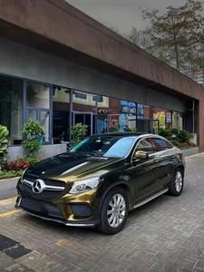 Alto brillo Midnight <span class=keywords><strong>Gold</strong></span> PET TPU Cast Foshan Car Wrap Pegatinas de vinilo adhesivas Calcomanías Premium para automóviles y motocicletas - Product Image 3