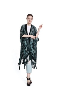 Kimono de Terciopelo de Buena Calidad para <span class=keywords><strong>Mujer</strong></span>, Cárdigan de Terciopelo con Borlas, Kimono de Terciopelo Quemado - Product Image 2