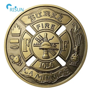 Fabricant personnalisé 3D US <span class=keywords><strong>Chicago</strong></span> Engine <span class=keywords><strong>Fire</strong></span> Truck FD <span class=keywords><strong>Fire</strong></span> Dept sauvetage <span class=keywords><strong>pompier</strong></span> personnalisé pièce de défi du service d'incendie - Product Image 4