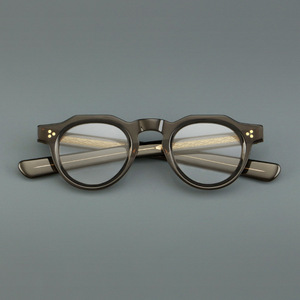 Lunettes de vue rondes vintage à monture épaisse - Product Image 4
