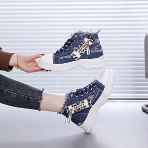 Zapatillas Deportivas de Mujer con Malla, Diseño Degradado, Cordones, Punta Acolchada, Suela de Goma Transpirable, para Todas las Temporadas - Product Image 1