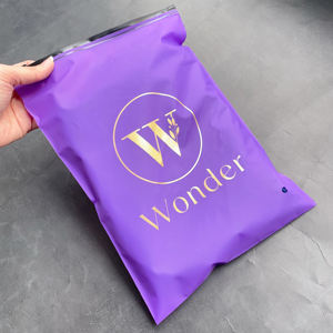 Sacs à fermeture éclair personnalisés avec votre propre logo, sacs à fermeture éclair violets givrés, sacs d'emballage pour vêtements, sacs en plastique avec fermeture éclair - Product Image 1
