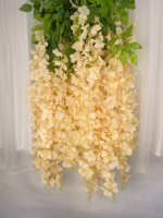 Vente en gros de 6 pièces de glycine en soie artificielle beige guirlande de fleurs suspendue vigne colorée pour Halloween Graduation Pâques