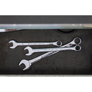 Set di Chiavi Combinate Stanley UTM1008 7 Pezzi 8-19 mm in Acciaio CRV Finitura Cromata Grado Industriale e Fai-da-Te Supporto OEM Prodotto in Italia - Product Image 2