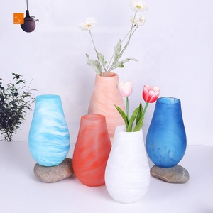 Vaso <span class=keywords><strong>in</strong></span> <span class=keywords><strong>resina</strong></span> fatto a mano di artigiani reali di buona qualità colorato solido trasparente fiore Design decorazione per la casa vaso all'ingrosso <span class=keywords><strong>vasi</strong></span> - Product Image 2