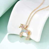 Nouveau petit collier pendentif cheval arc-en-ciel mode personnalité coloré diamant incrusté collier accessoires