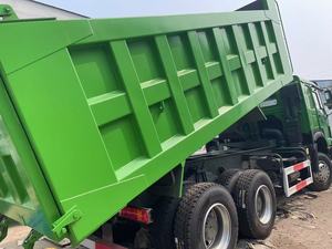 Nouveau camion benne minier poids lourd Howo 6X4, 25 mètres cubes, 371 ch, avec caméra arrière 360° et écran tactile - Product Image 4