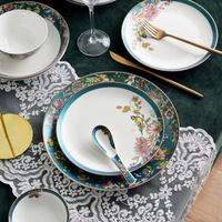 Service de table en porcelaine fine de style européen, minimaliste et luxueux, avec bordure dorée, 52 pièces, emballé dans un coffret cadeau