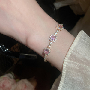 Bracciale da Donna Romantico alla Moda Placcato Oro in Argento 925 con Pietra Rosa Naturale per Feste e Regali - Product Image 3