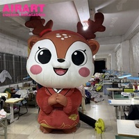 Mascotte gonflable personnalisée imprimée style chinois, renne gonflable mignon de dessin animé avec tenue traditionnelle pour la promotion