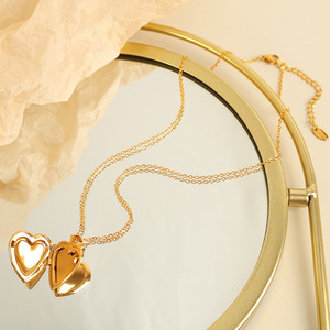 Collar con Colgante en Forma de Corazón, Acero Inoxidable, Chapado en Oro, Joyería de Moda, Regalo - Product Image 3