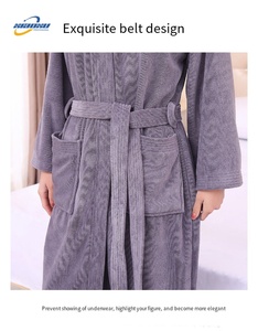 Peignoir en tissu éponge tricoté personnalisé avec logo en gros, peignoir pour femmes et hommes, peignoir tendance pour femmes, pyjama pour femmes - Product Image 3