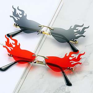 Lunettes de soleil sans monture pour femmes, forme nuage flamme déchirée, style unique, de marque tendance - Product Image 3