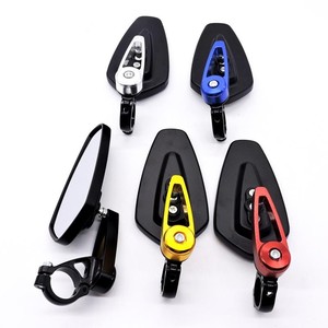 Rétroviseur latéral pour moto Triumph Bonneville Classic avec design rond vintage et construction en alliage - Product Image 5