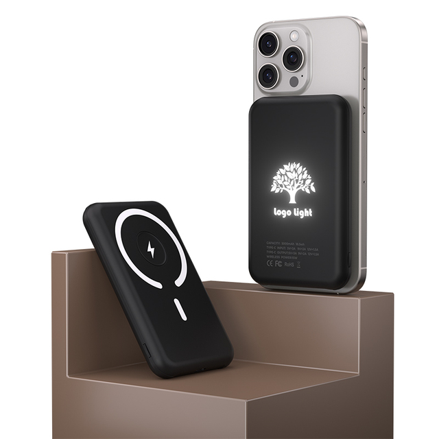 Hot sale Custom LED Luminous Logo Magnetic Power bank 15W Fast Wireless Charger 5000mAh Power Bank