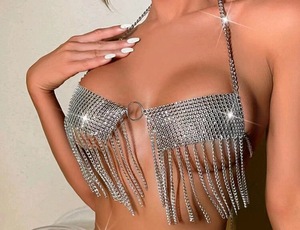 Completo estivo in maglia di diamanti, top a fascia e minigonna, outfit scintillante da festa - Product Image 6