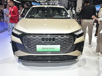 Audi Q4 E Tron Bekas 605KM SUV Listrik Murni EV Jarak Jauh Setir Kiri 5 Kursi Edisi Premium