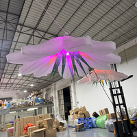 Fleurs gonflables de la publicité géante colorée avec des lumières de LED pour des décorations d'étape de noce avec le ventilateur