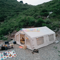 Tente d'air imperméable de luxe de qualité supérieure Tente de glamping pour l'hébergement en chambre d'hôtel en plein air Tente gonflable avec tissu coupe-vent