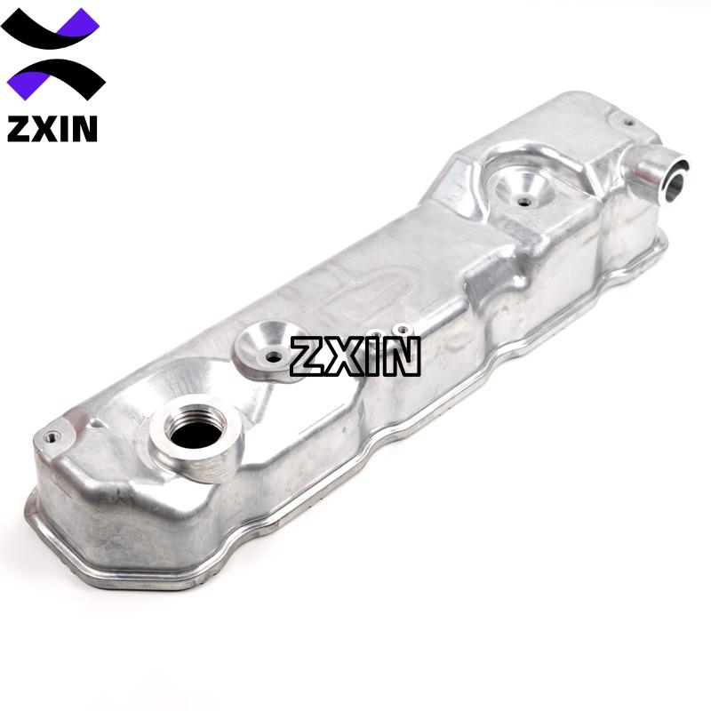 Engine Valve Cover Rocker Cover Assembly Compatible with