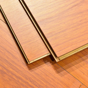 Piso de <span class=keywords><strong>madera</strong></span> maciza de ingeniería respetuoso con el medio ambiente 14MM 16MM 18mm <span class=keywords><strong>Madera</strong></span> de <span class=keywords><strong>roble</strong></span> de ingeniería para interiores de alta gama - Product Image 3