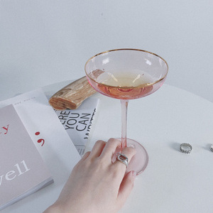 Flûtes de champagne de mariage, logo personnalisé sans plomb, flûtes de champagne de couleur rose, lunettes de champagne avec bord doré, 150ml - Product Image 4