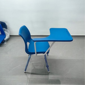 Chaise de bureau pour étudiant avec panier en filet, dessus en plastique bleu, structure métallique, mobilier scolaire durable, design moderne, 835x49x80mm - Product Image 3