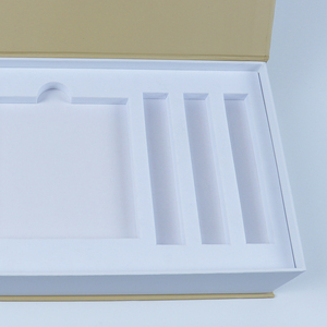 Caja de Maquillaje Blanca en Oferta, Cajas para Lápiz Labial, Empaque de Lujo para Brillo Labial, Caja de Regalo de Papel para Almacenamiento de Cosméticos - Product Image 4