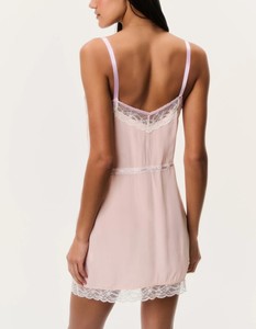 Camisón de malla transparente rosa rubor, minivestido con bordado floral de mariposas y ribete de encaje - Product Image 5