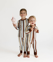 Ensemble de pyjamas maman et moi, rayures verticales colorées rétro, manches longues, vêtements de détente assortis pour la famille, vêtements de nuit pour la maison