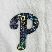 Conception personnalisée en usine Logo en relief Patch TPU Insigne de transfert de chaleur Mysterious Senior Logo TPU pour une utilisation sur vêtement