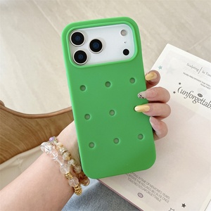 เคสโทรศัพท์มือถือซิลิโคนหลากสีแบบ DIY สำหรับ Iphone14/15/16pro Max พร้อมจี้ตกแต่งแบบ Clog Charms  ทันสมัยและเป็นที่นิยม - Product Image 6